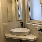 Guest house A Due Passi Dalla Scalinata 3*