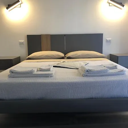 بيت ضيافة A Due Passi Dalla Scalinata 3*