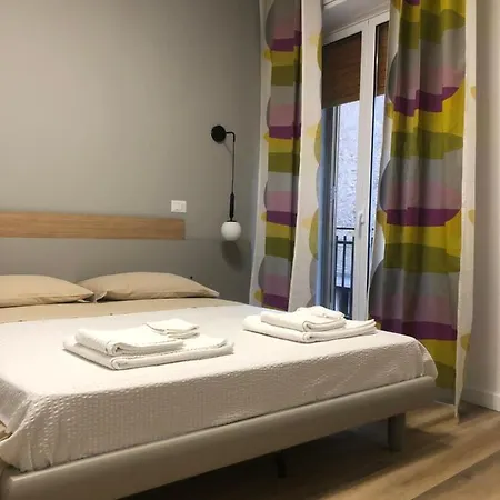 A Due Passi Dalla Scalinata 3* كالتاجيروني