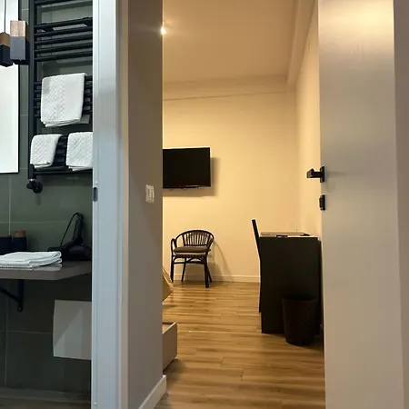 A Due Passi Dalla Scalinata بيت ضيافة 3*