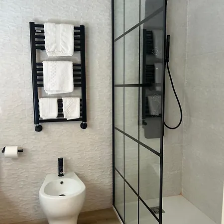 A Due Passi Dalla Scalinata بيت ضيافة